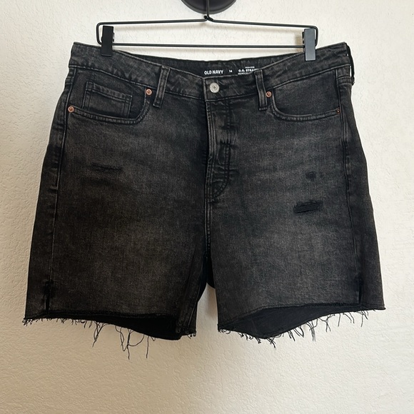 Old Navy button fly shorts - Picture 2 of 6